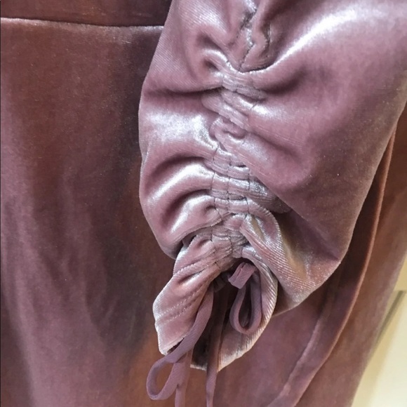 urban outfitters velvet romper - Picture 6 of 6